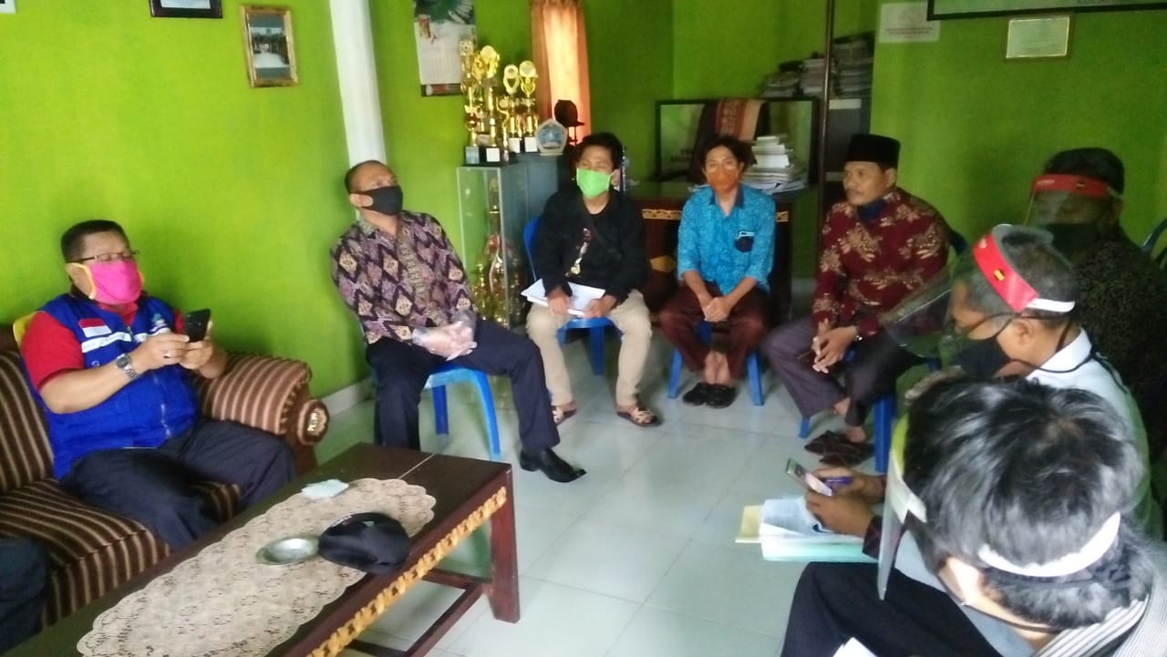  BPKP Provinsi NTB Berkoordinsi Bersama Kepala Dinas Sosial, Kepala Dinas Pemberdayaan Masyarakat Desa dan Kepala Desa Lenek Baru Kecamatan Lenek